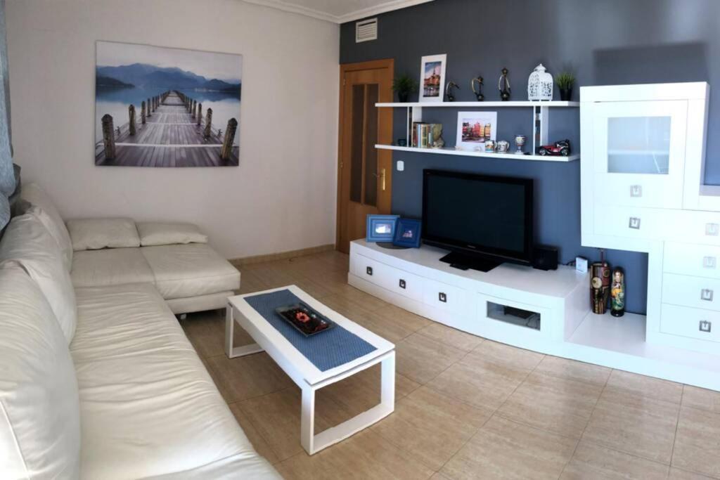 Beautiful Apartment With Swimming Pool And Beach لقنت المظهر الخارجي الصورة